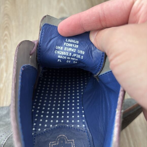 Ted Baker Chukka Desert Boots Mens Size 9 Linnus Grey Suede Purple Stitching - Picture 5 of 10